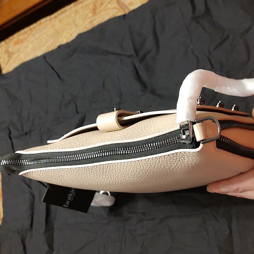 Botkier Warren NWT Crossbody bag w/authenticity card & Dustbag $178 Retail - Picture 12 of 16